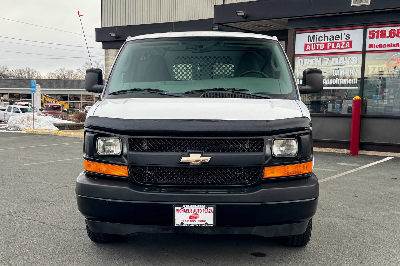 Used 2017 Chevrolet Express 2500 image 9