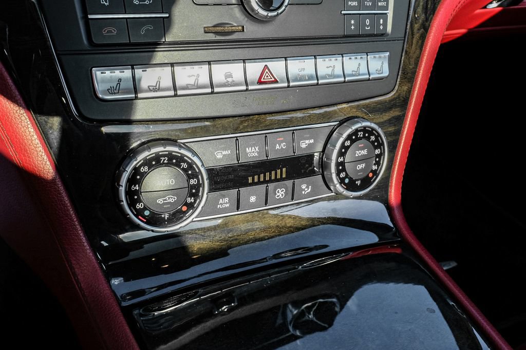 Used 2018 Mercedes-Benz SL 550 image 26