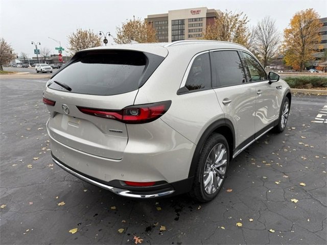 Used 2025 MAZDA CX-90 3.3 Turbo w/ Premium Plus Pkg image 8