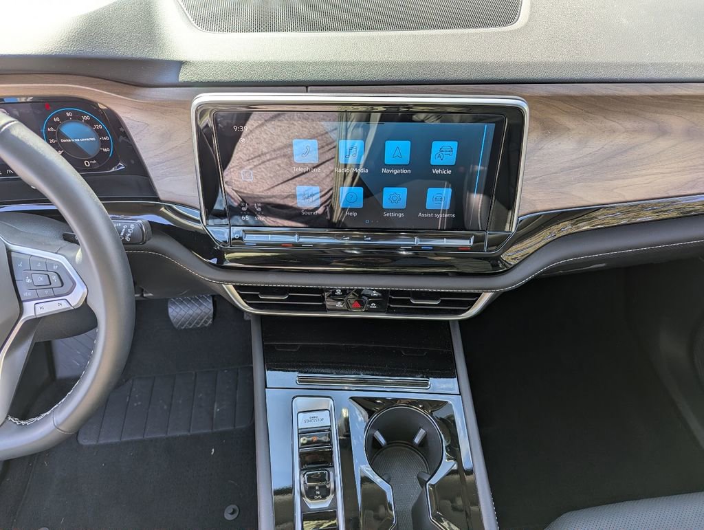 Used 2025 Volkswagen Atlas SE w/ Panoramic Sunroof Package AWD/4WD image 17