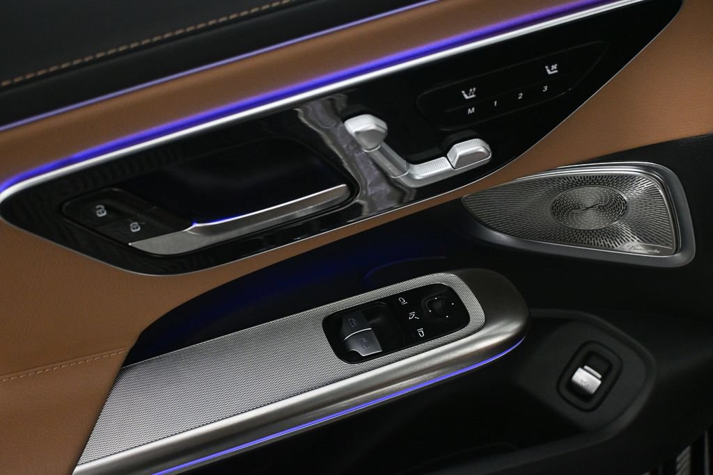 Certified 2026 Mercedes-Benz CLE 300 4MATIC Coupe image 8