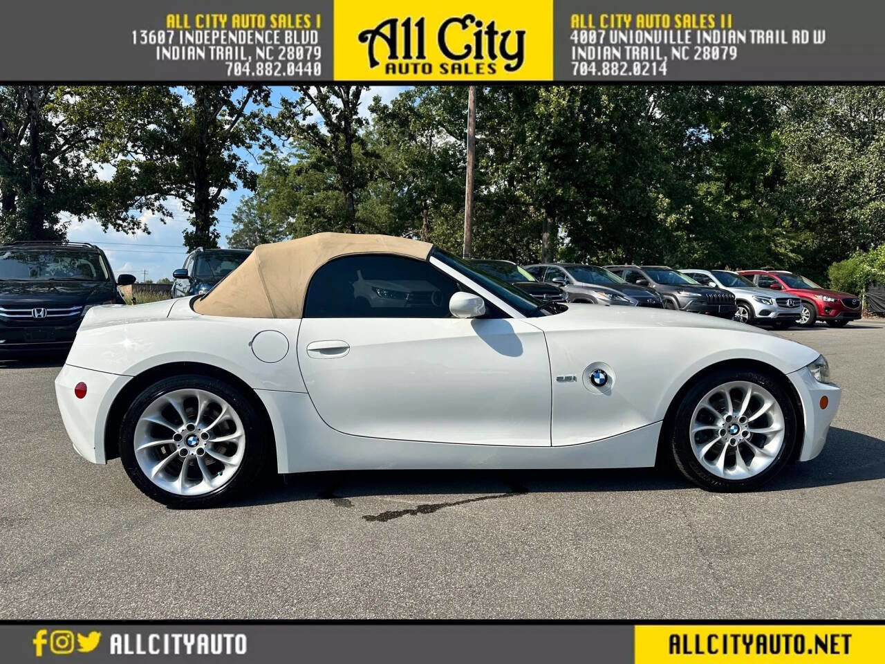 Used 2005 BMW Z4 2.5i image 8
