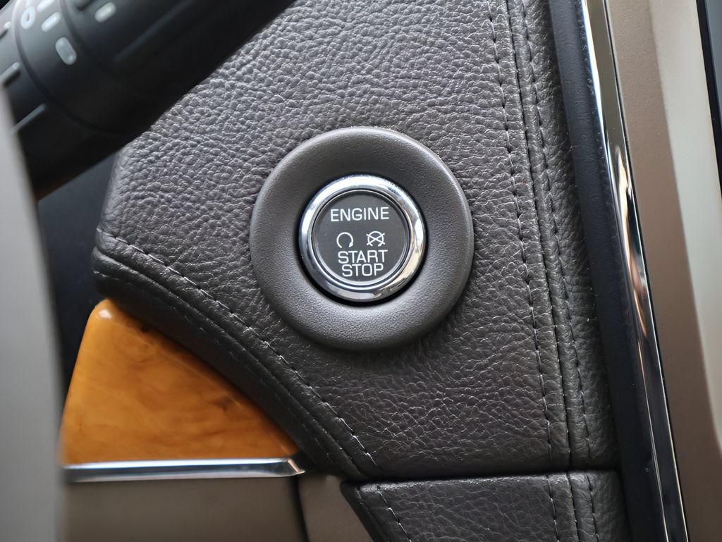 Used 2011 Lincoln MKX 2WD w/ 102A Rapid Spec Order Code image 27