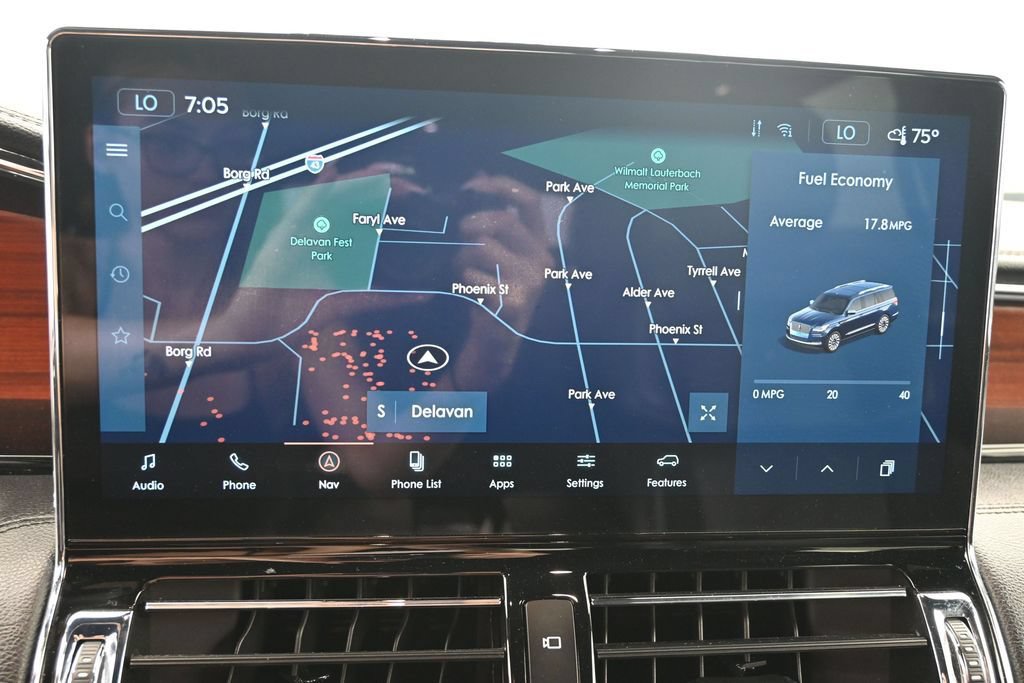 Used 2024 Lincoln Navigator Premiere AWD/4WD image 29