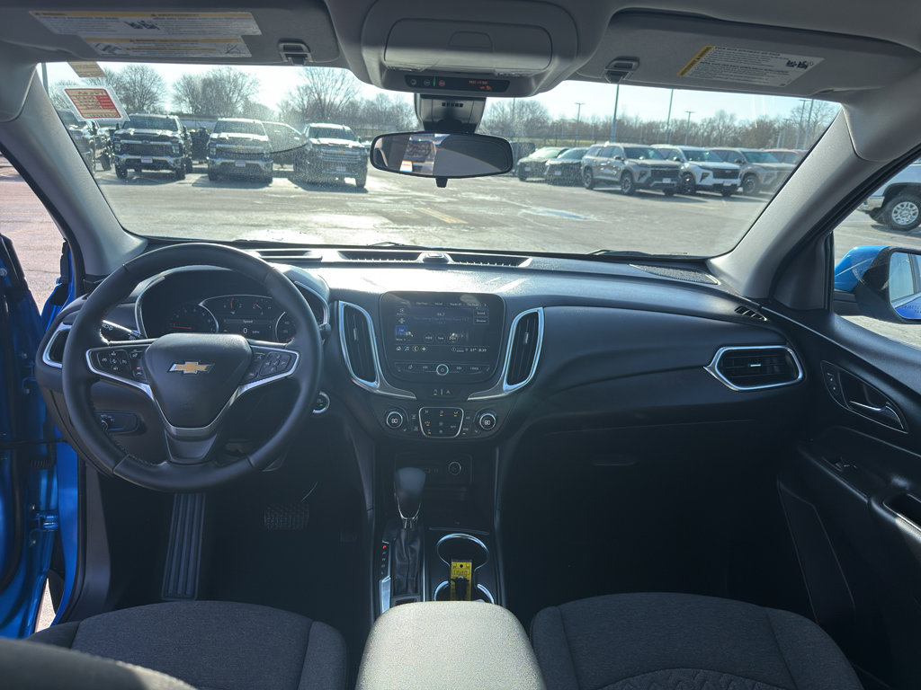 Used 2024 Chevrolet Equinox LT image 28