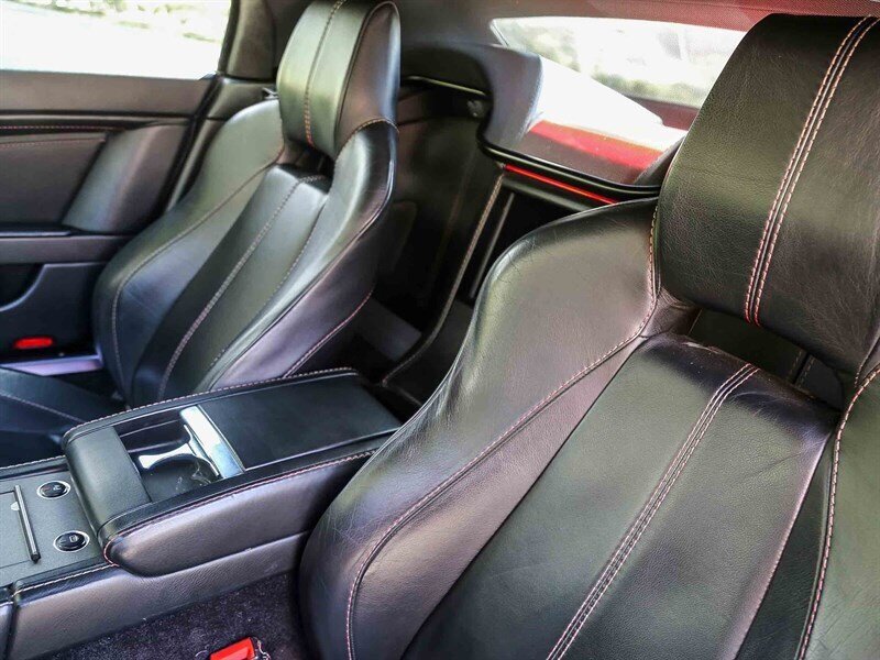 Used 2008 Aston Martin V8 Vantage Roadster RWD image 36
