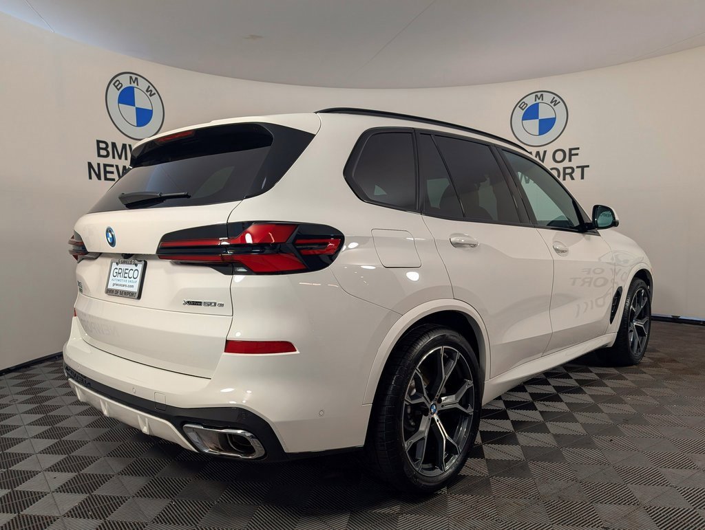 New 2026 BMW X5 xDrive50e w/ M Sport Package image 6