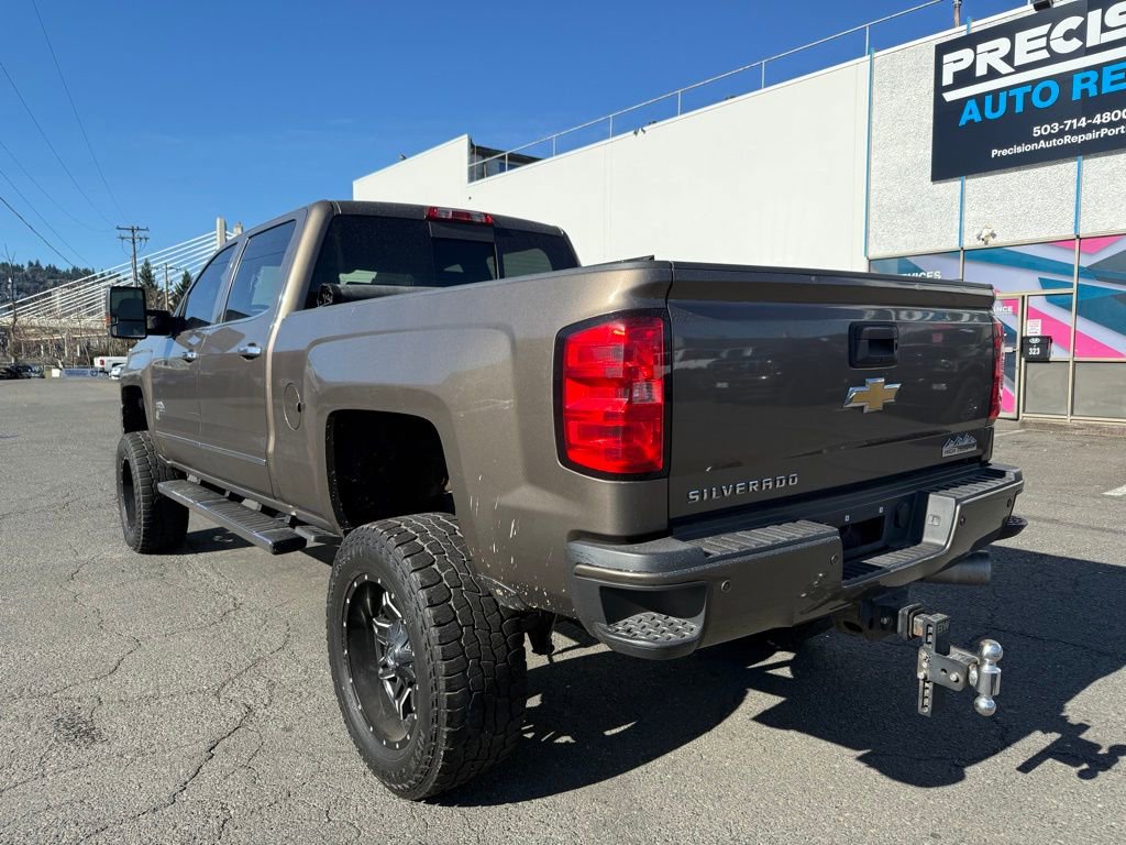 Used 2015 Chevrolet Silverado 2500 High Country image 3