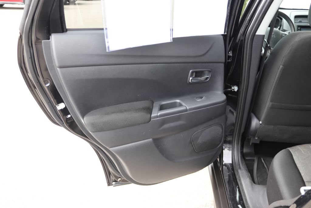 Used 2023 Mitsubishi Outlander Sport SE AWD/4WD image 11