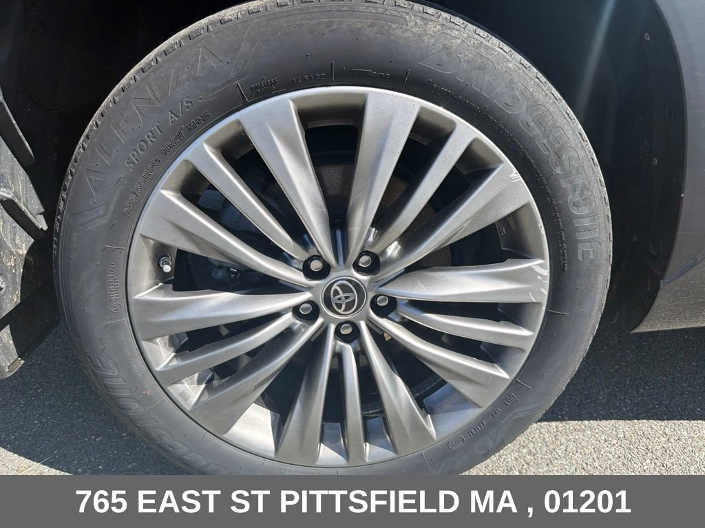 Used 2021 Toyota Highlander Platinum AWD/4WD image 30