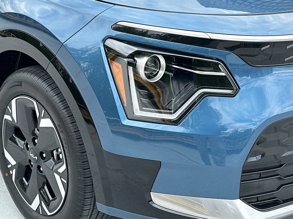 New 2026 Kia Niro Wind FWD image 11
