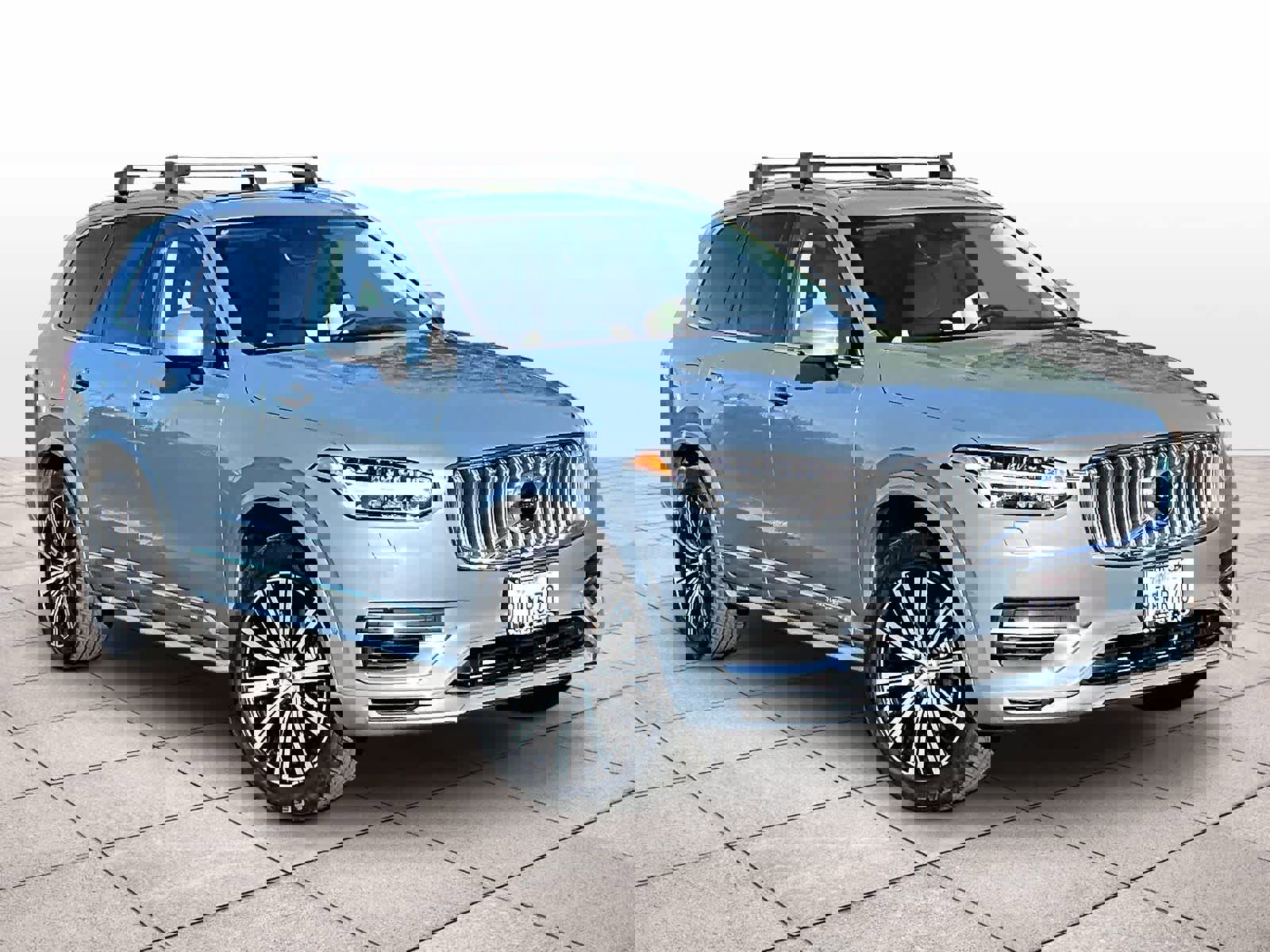 Used 2022 Volvo XC90 T8 Inscription w/ Advanced Package image 2