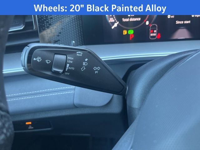 New 2026 Volkswagen Tiguan SE R-Line image 13