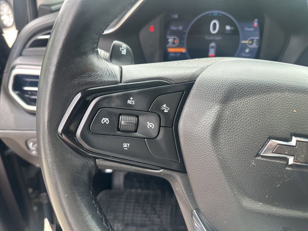 Used 2023 Chevrolet Bolt EUV LT w/ Convenience Package FWD image 13
