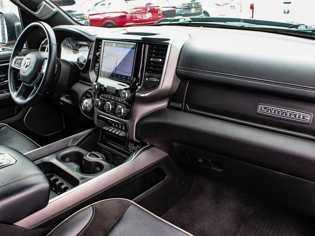 Used 2022 RAM 1500 Laramie AWD/4WD image 40