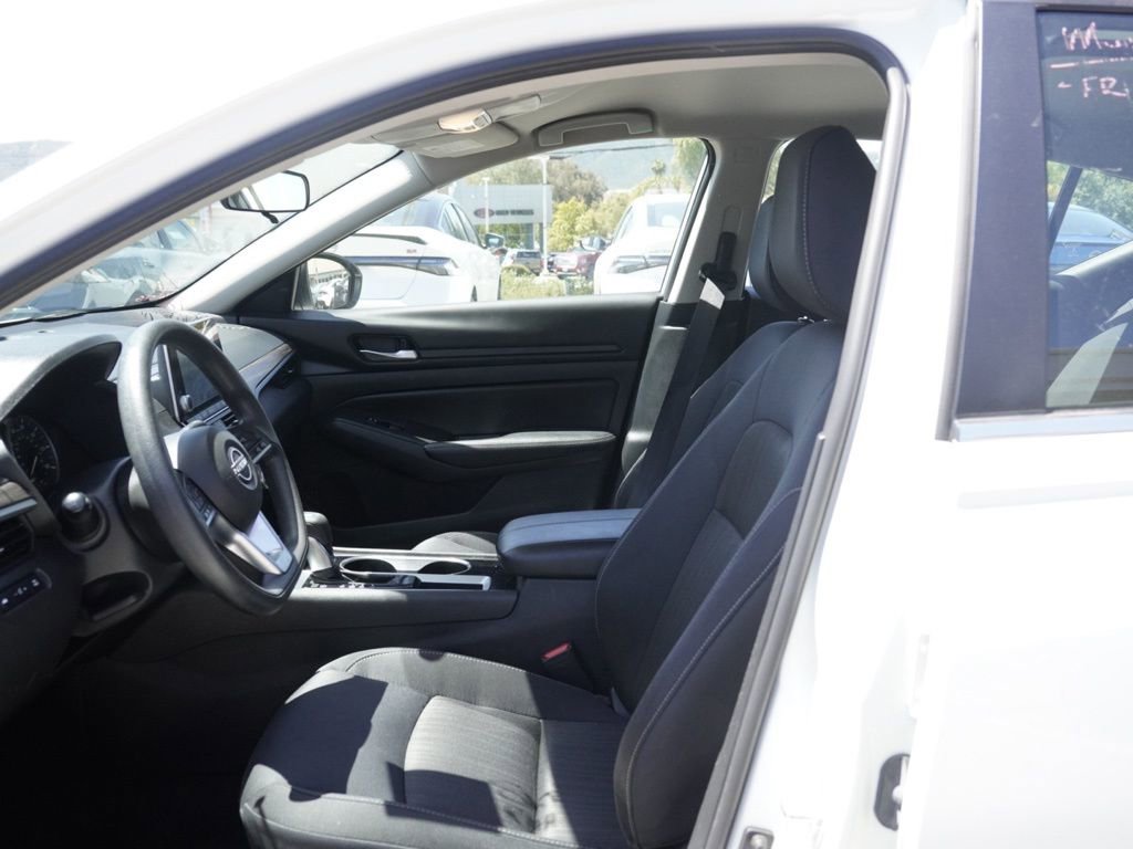 Certified 2024 Nissan Altima 2.5 SV FWD image 14