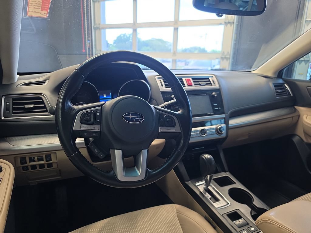 Used 2016 Subaru Outback 2.5i Premium AWD/4WD image 18