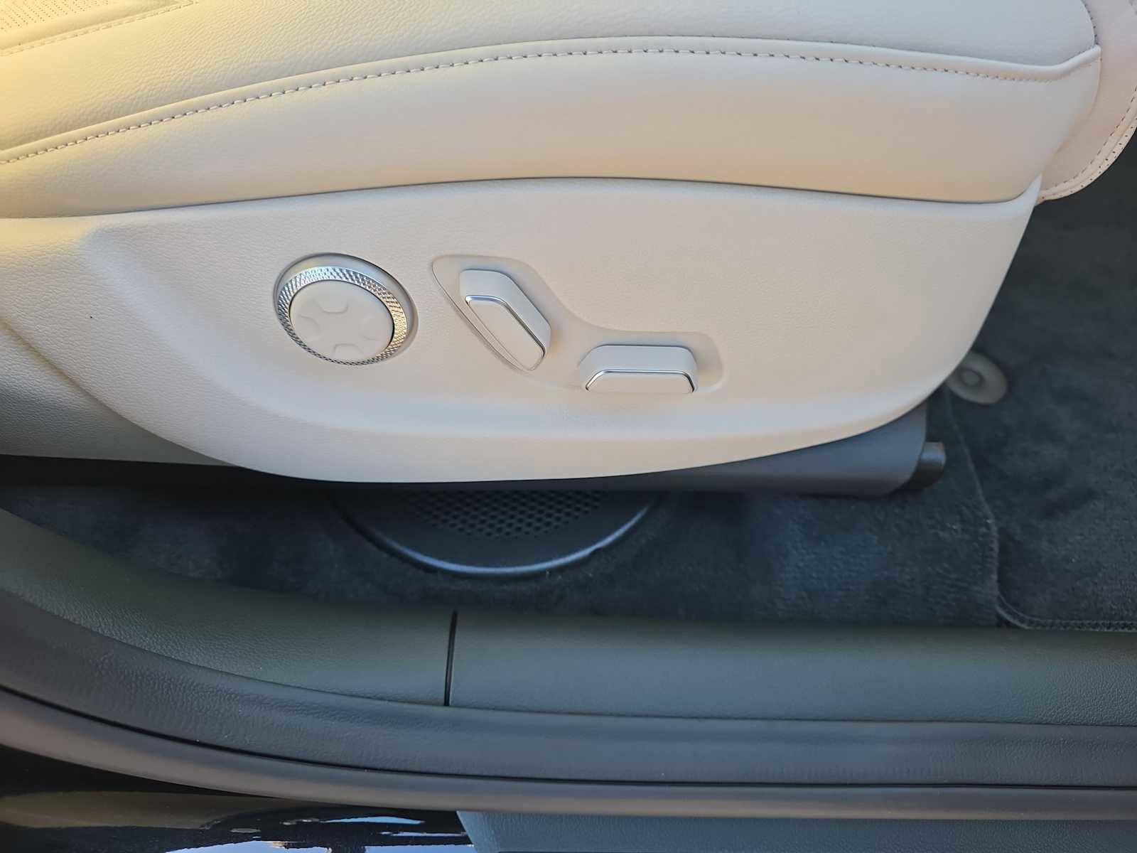 New 2026 Genesis GV80 2.5T image 27