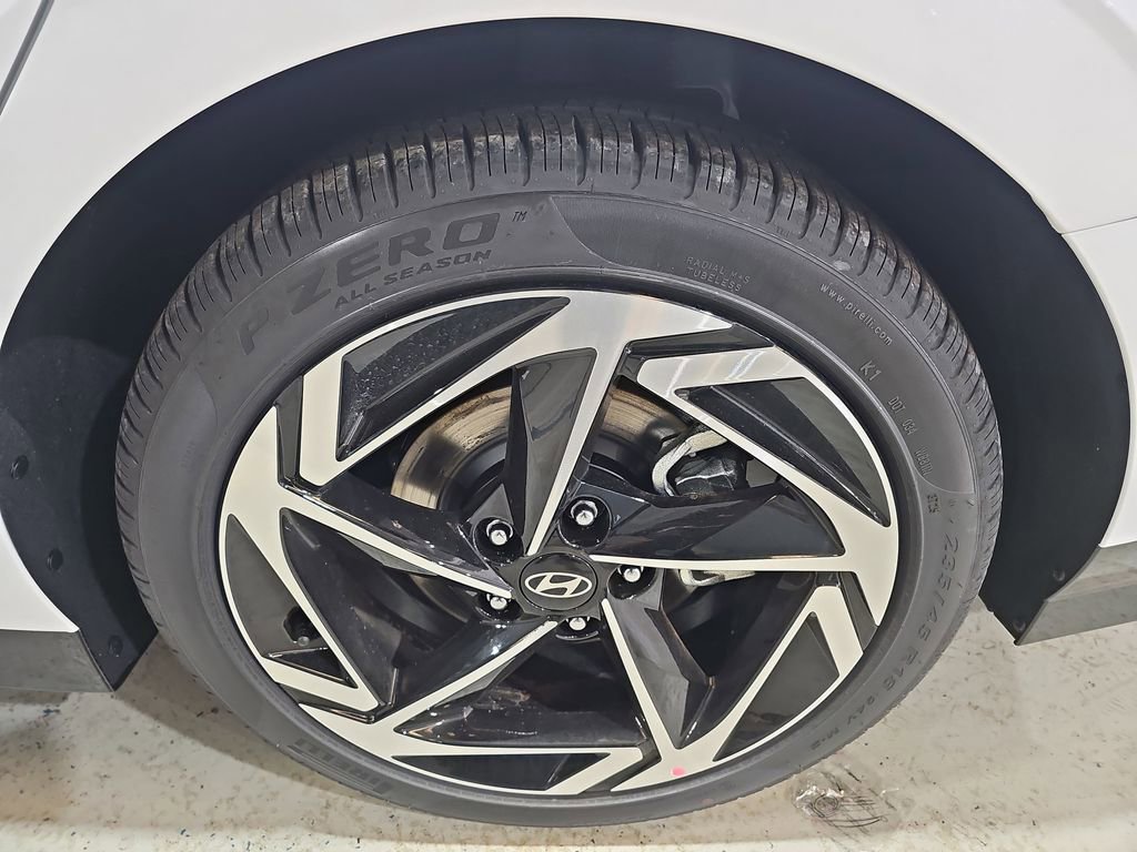 New 2026 Hyundai Sonata SEL FWD image 32