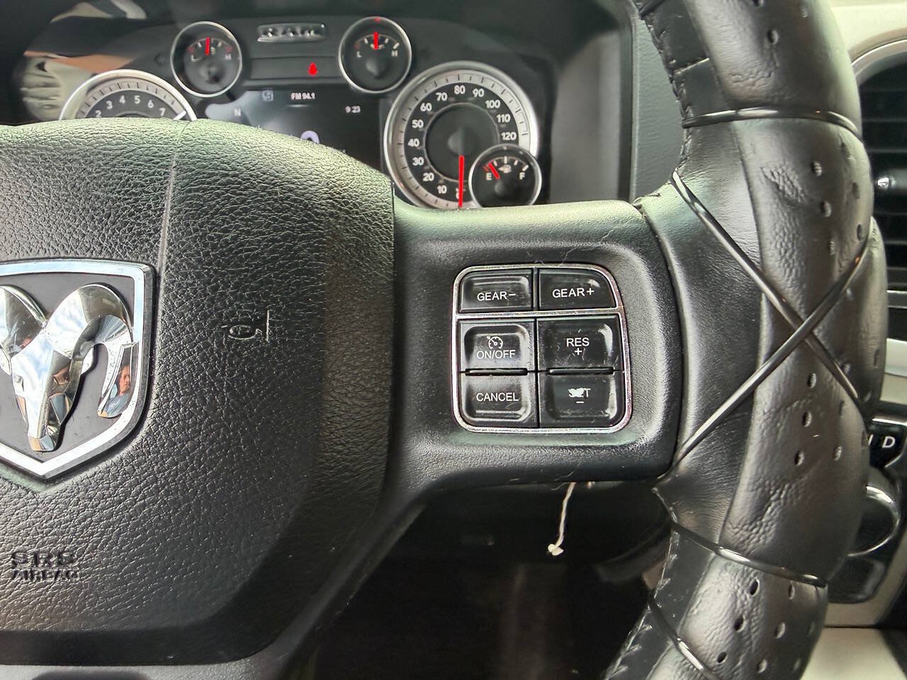 Used 2015 RAM 1500 Lone Star RWD image 28