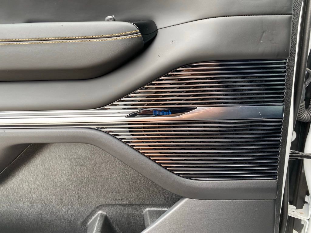 Used 2024 Jeep Grand Wagoneer L Series III image 26