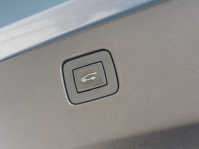 Used 2025 Buick Envista Sport Touring w/ Convenience II Package FWD image 15