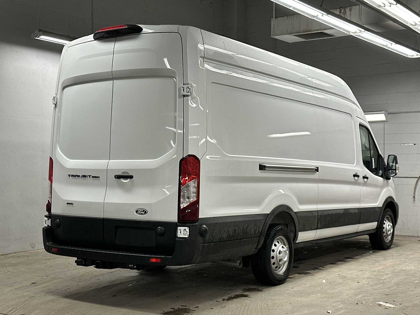 New 2026 Ford Transit 350 148 High Roof Extended AWD w/ Load Area Protection Package image 31