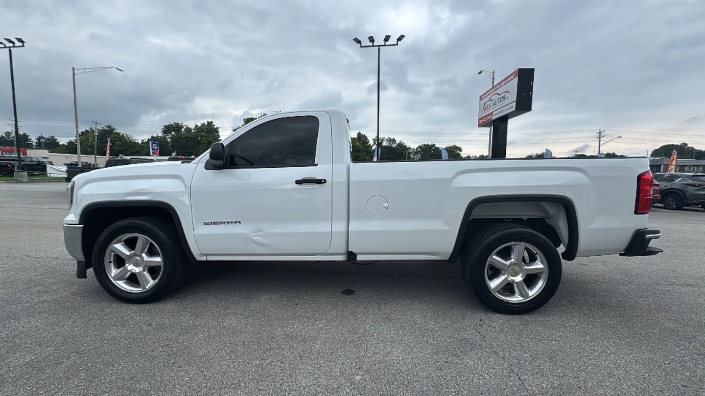 Used 2018 GMC Sierra 1500 2WD Regular Cab image 2