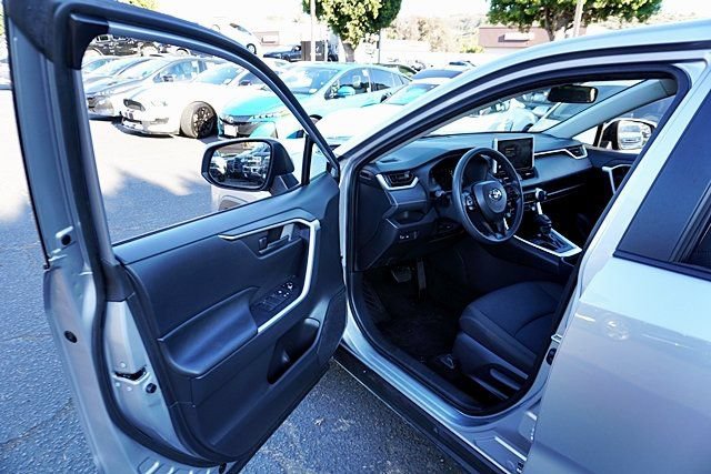 Used 2025 Toyota RAV4 LE FWD image 35