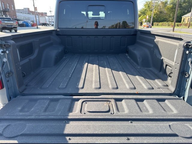 Used 2025 Jeep Gladiator Rubicon w/ Safety Group image 7