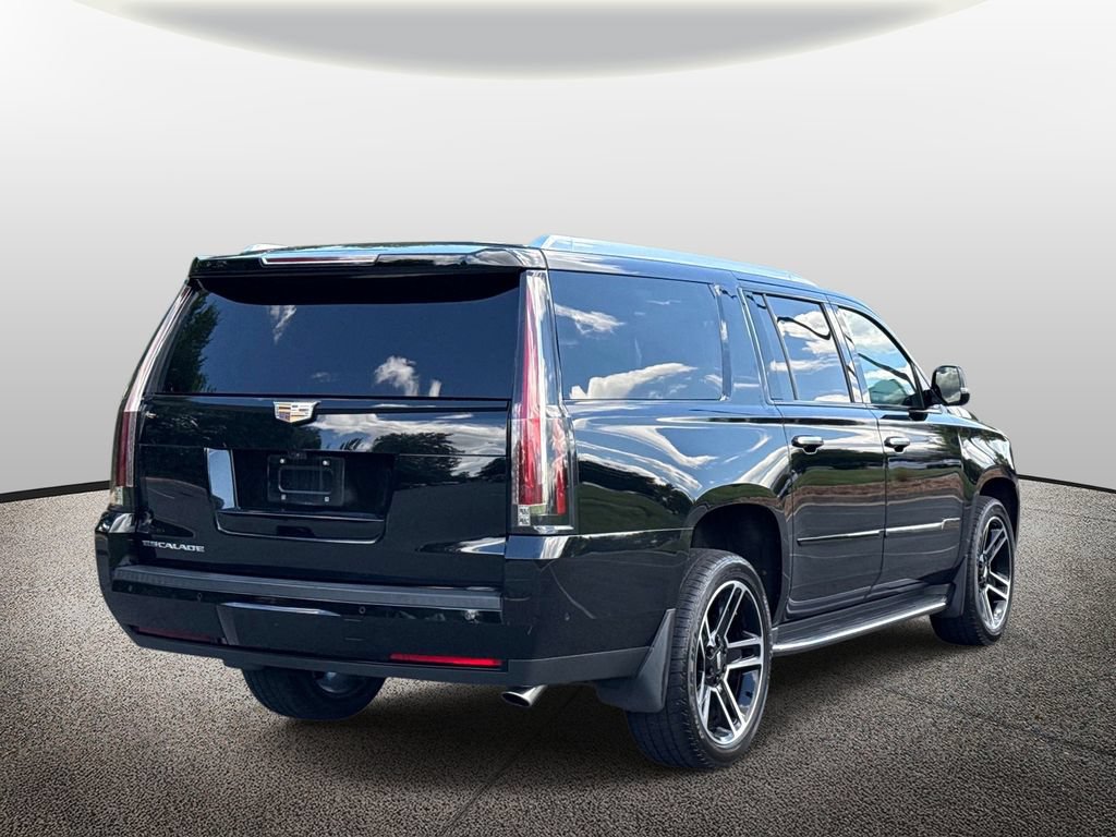Used 2019 Cadillac Escalade ESV Luxury w/ Escalade Sport Edition AWD/4WD image 2