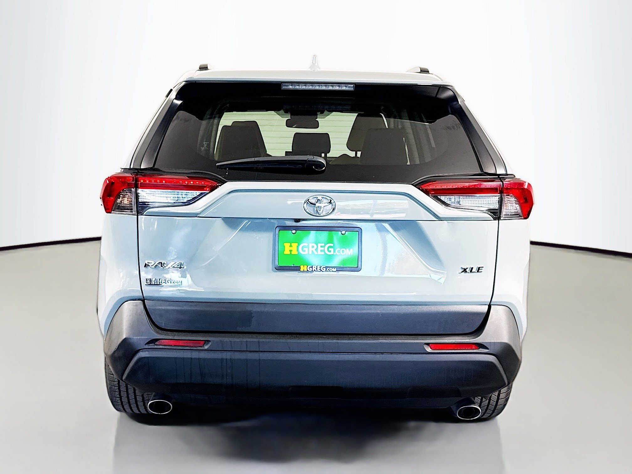 Used 2019 Toyota RAV4 XLE Premium image 8