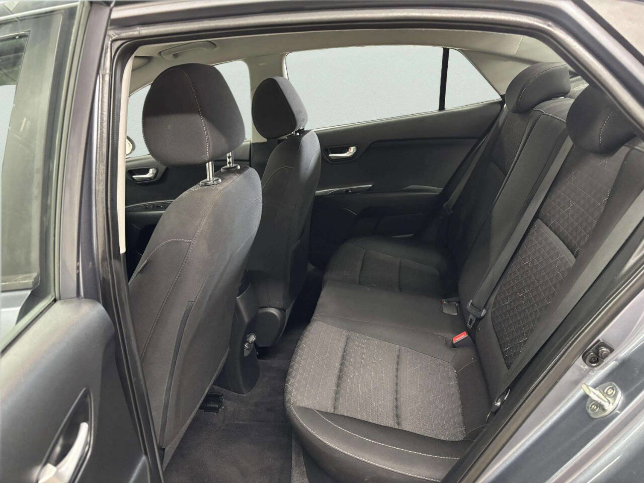 Used 2020 Kia Rio S image 14