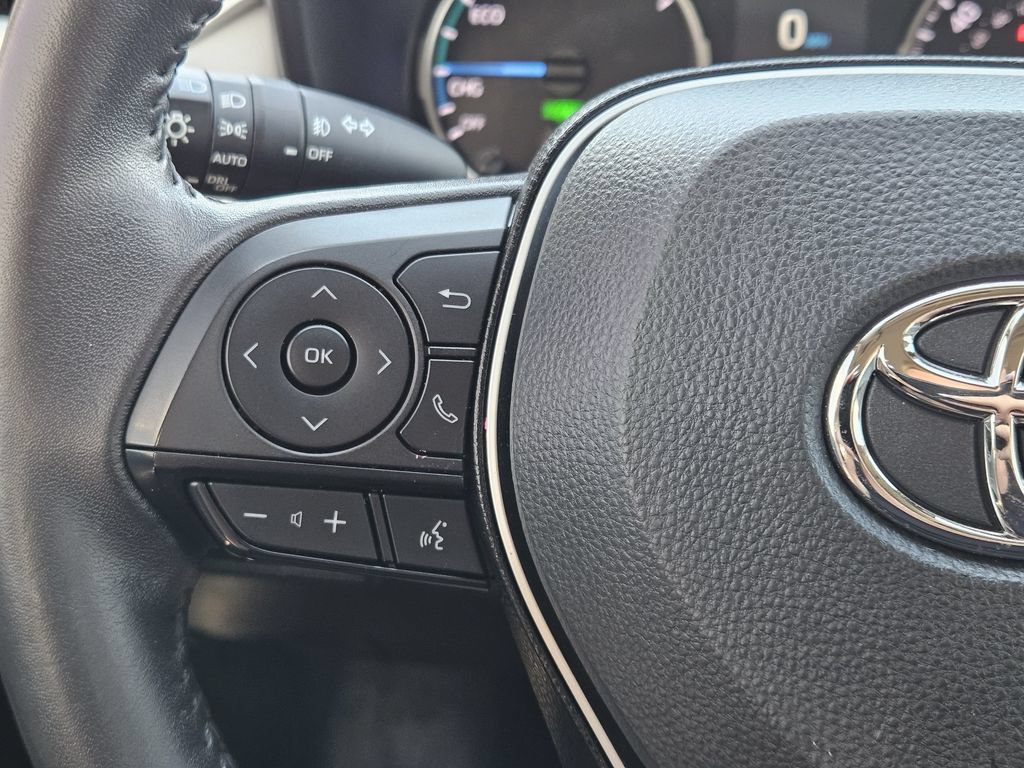 Used 2022 Toyota RAV4 XLE Premium AWD/4WD image 29