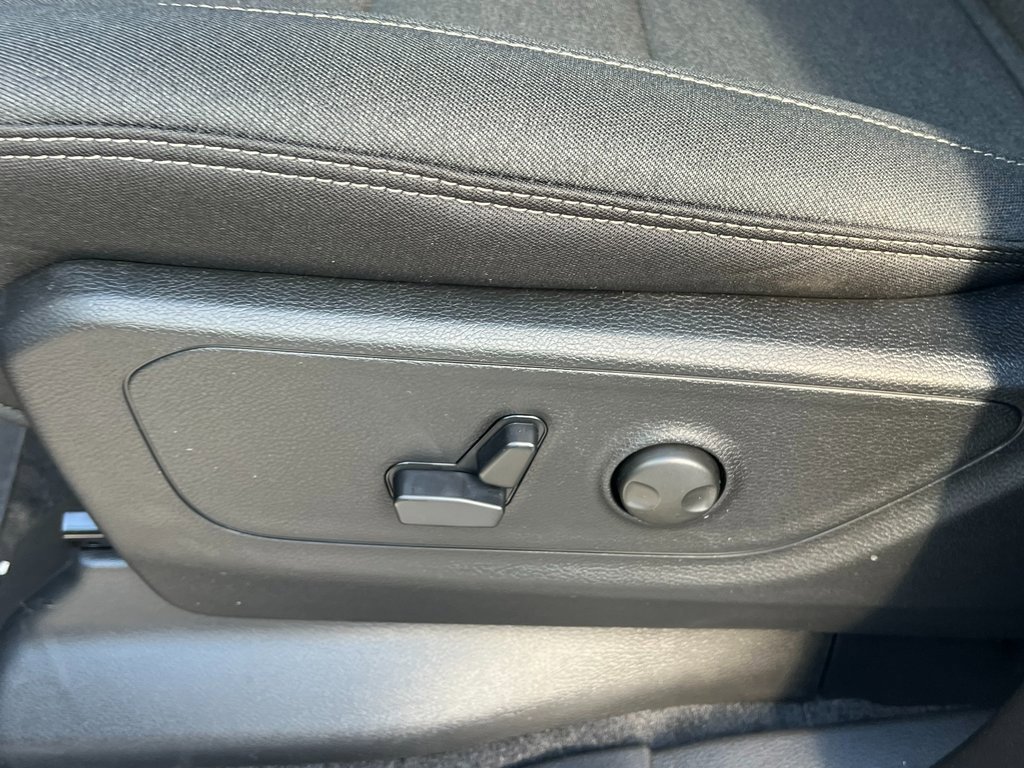 New 2026 RAM 1500 4x4 Crew Cab image 20