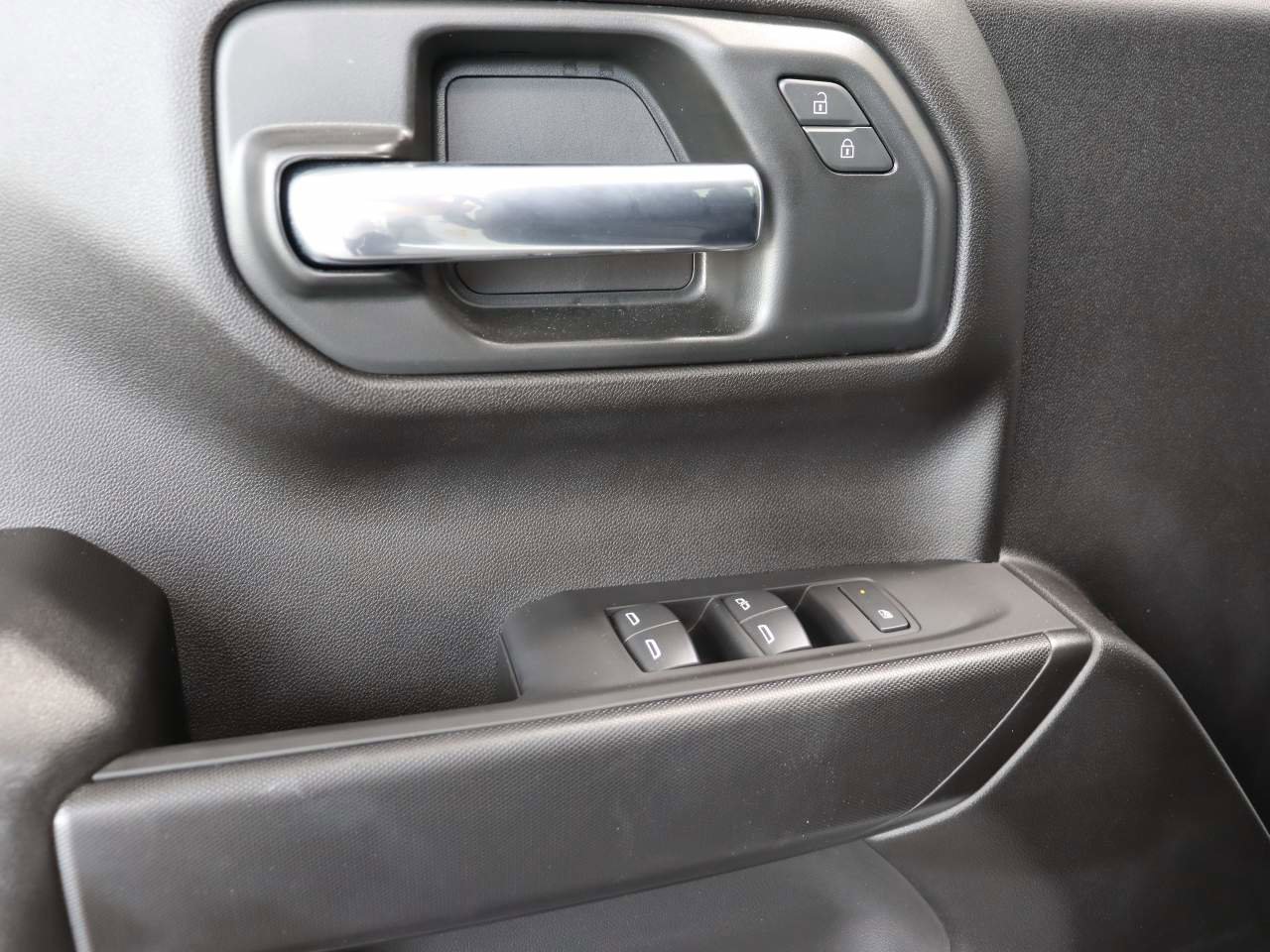 Certified 2025 Chevrolet Silverado 1500 W/T image 14