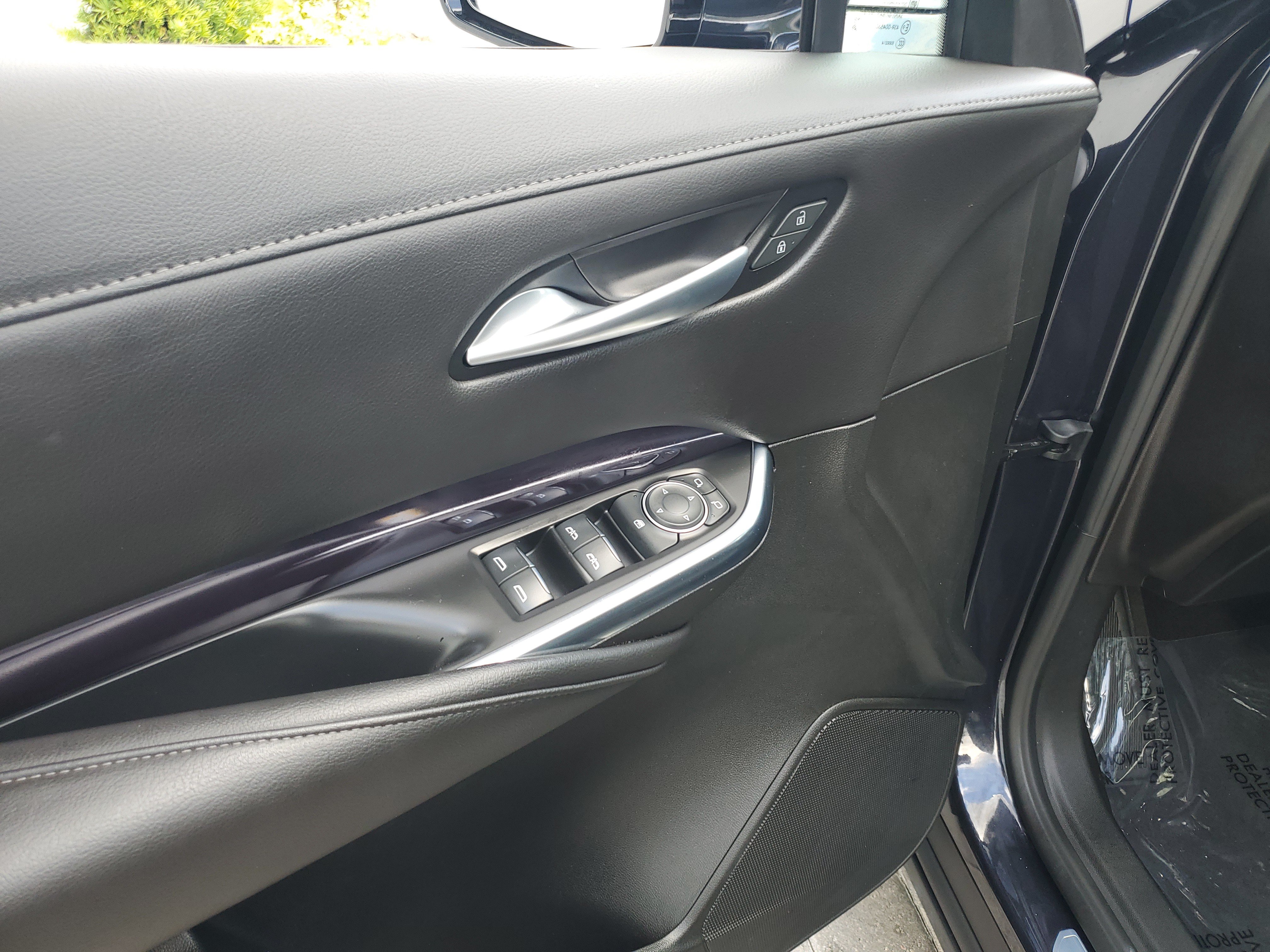 Certified 2023 Cadillac XT4 Luxury w/ Cold Weather Package FWD image 20
