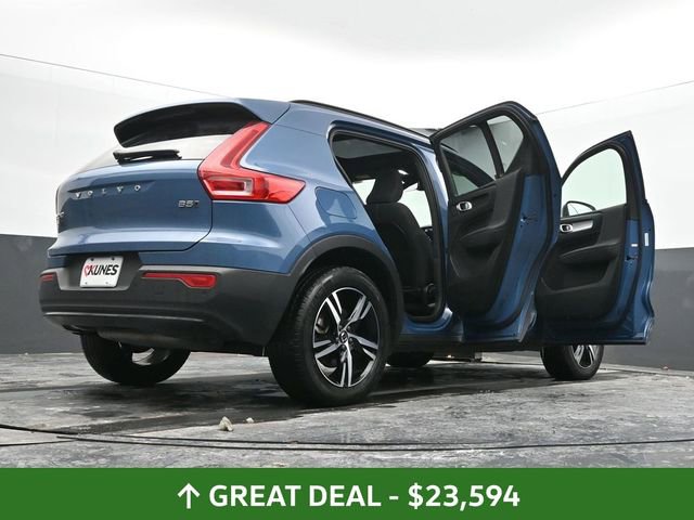 Used 2024 Volvo XC40 B5 Core image 73