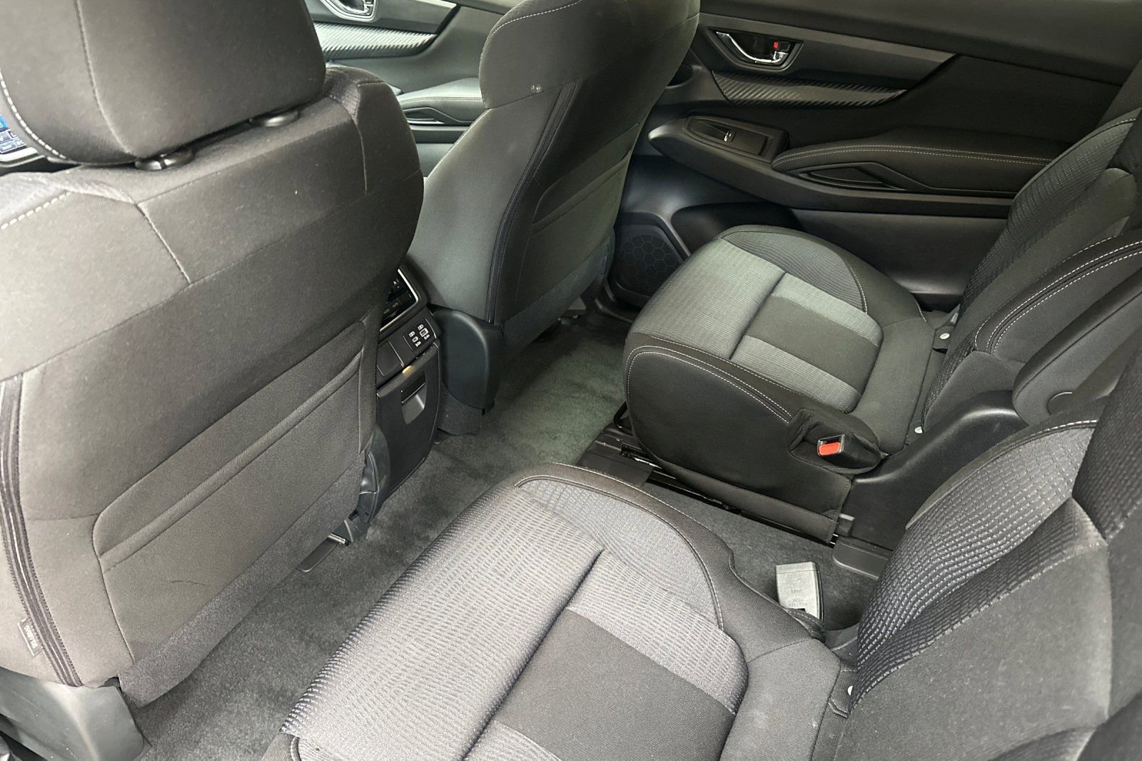 Used 2025 Subaru Ascent Premium image 16