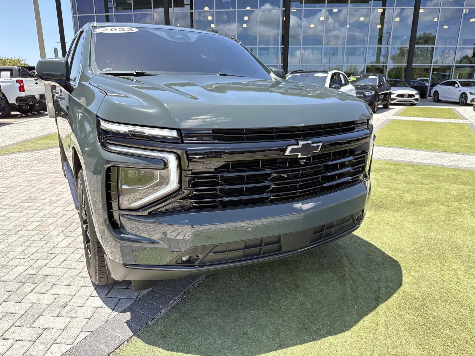 Used 2025 Chevrolet Tahoe RST w/ RST Performance Edition AWD/4WD image 8