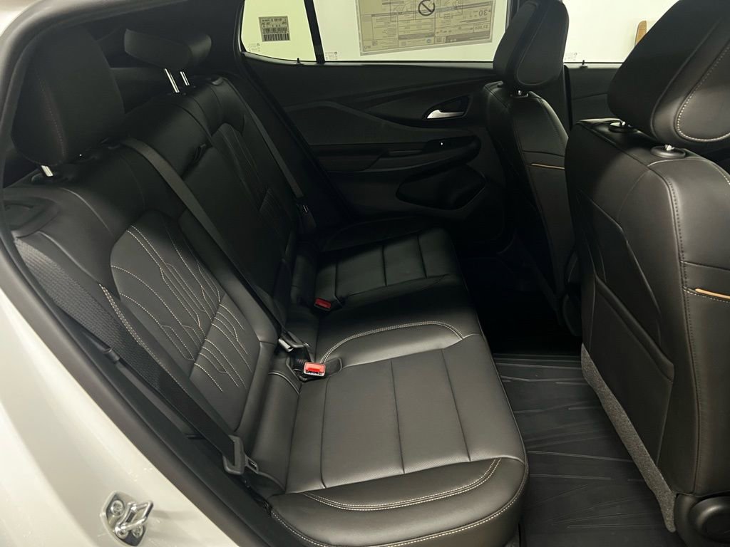 New 2026 Buick Envista Avenir image 32