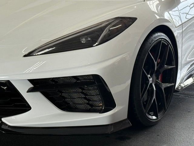 Used 2025 Chevrolet Corvette Stingray Premium Conv w/ Z51 Performance Package RWD image 10