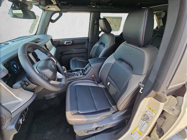 New 2026 Ford Bronco Outer Banks AWD/4WD image 4