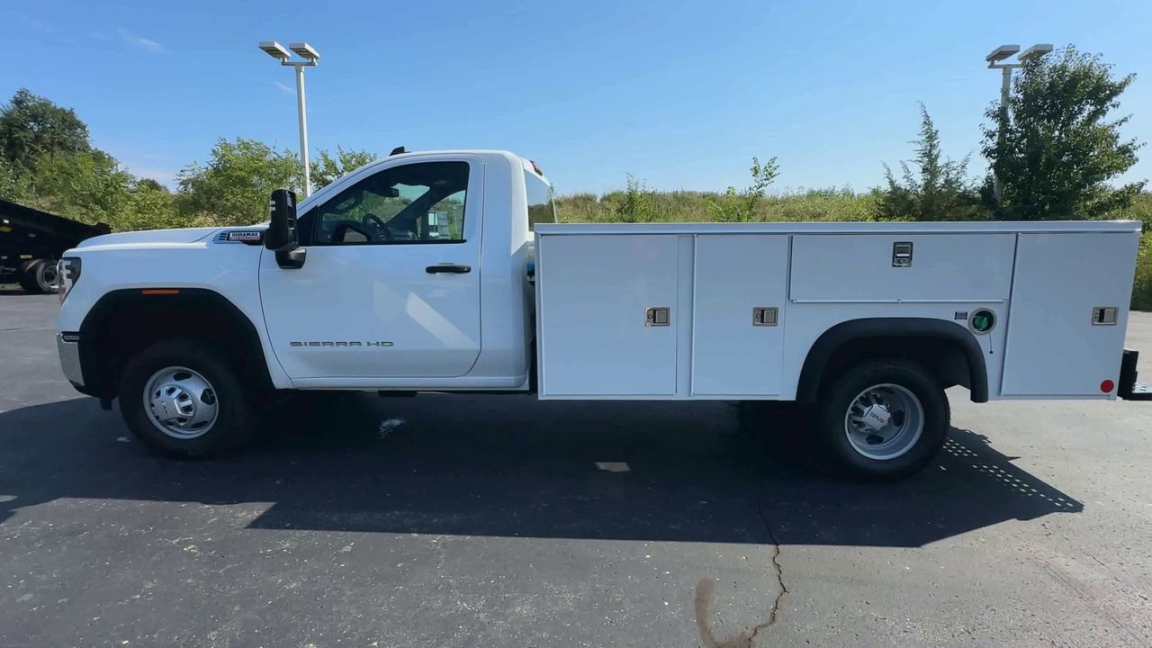 New 2025 GMC Sierra 3500 Pro w/ Convenience Package image 5