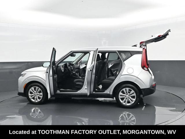 Used 2021 Kia Soul LX FWD image 28