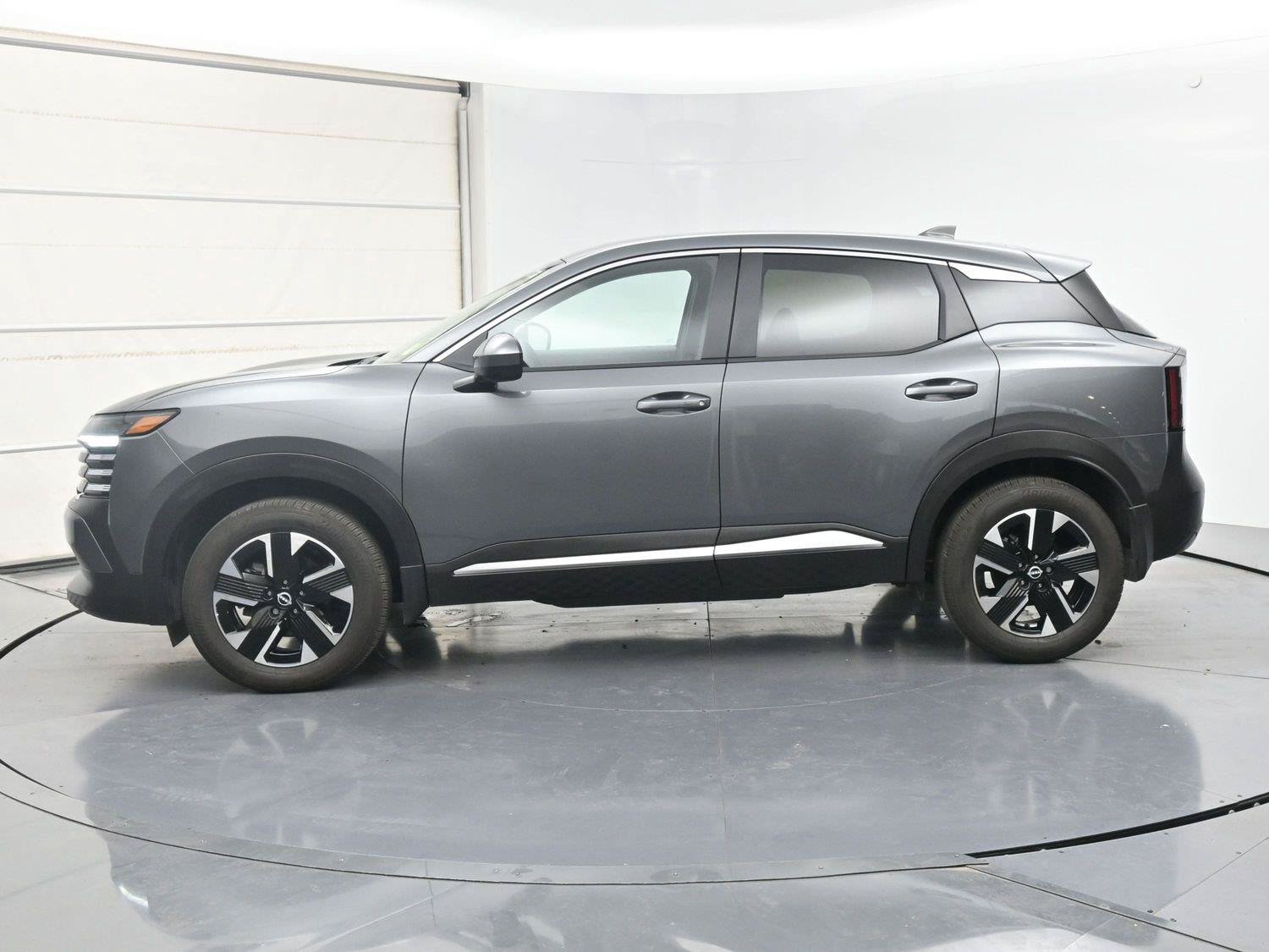 Certified 2025 Nissan Kicks SV AWD/4WD image 19