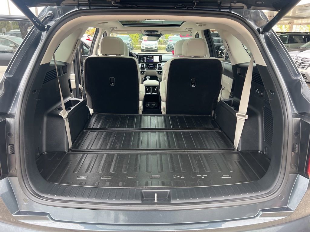 Used 2023 Kia Sorento SX image 12