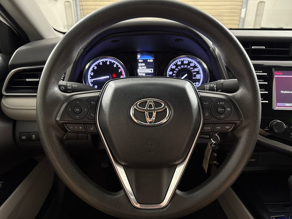 Used 2019 Toyota Camry LE FWD image 12