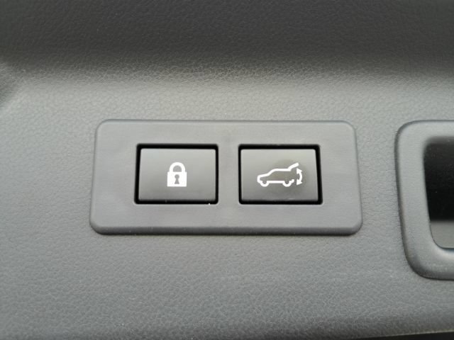 Used 2025 Subaru Forester Premium AWD/4WD image 25