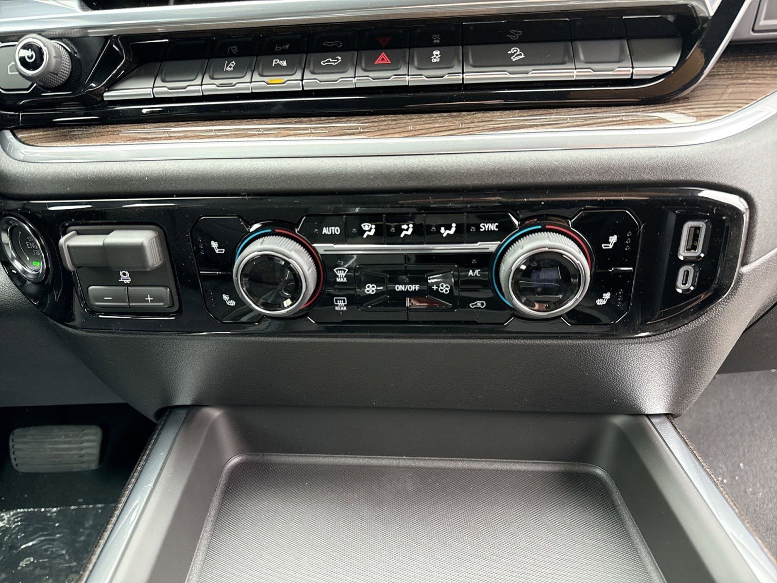 New 2026 Chevrolet Silverado 2500 LT w/ All Star Edition image 16